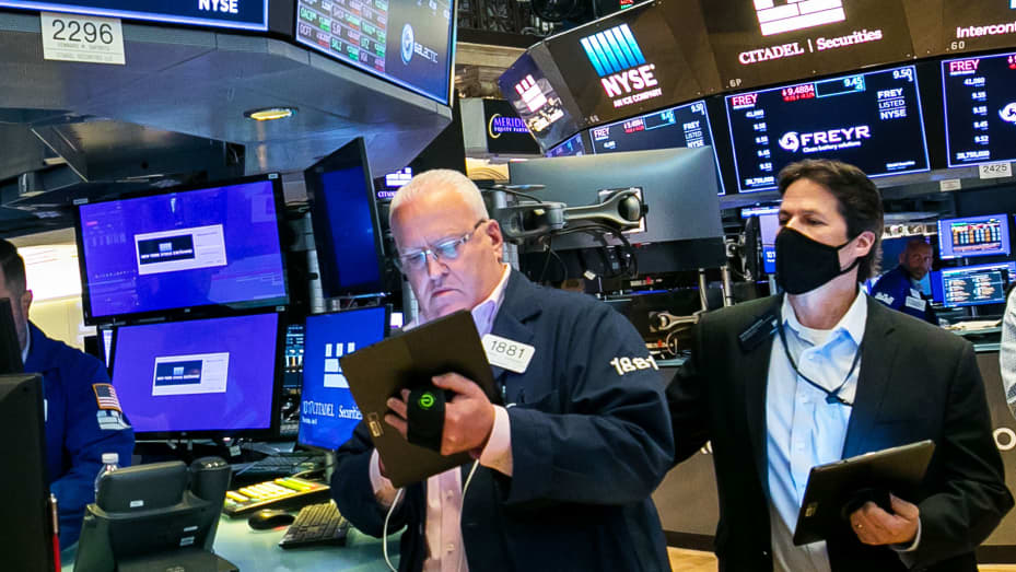 5 things to know before the stock market opens Friday, July 9