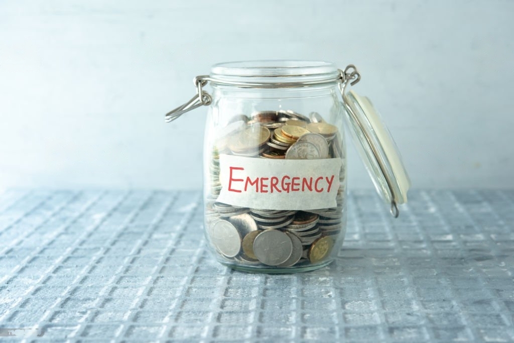 Bloomberg Wealth Tips for Building an Emergency Savings Fund